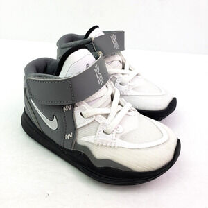 Nike Kyrie Infinity SE TD Toddler Boys Size 6c White Chrome Smoke Grey Shoes